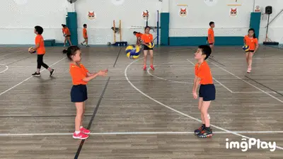 绿帽哥：皇马对阿诺德的表现极为不满，32万欧周薪却频受伤